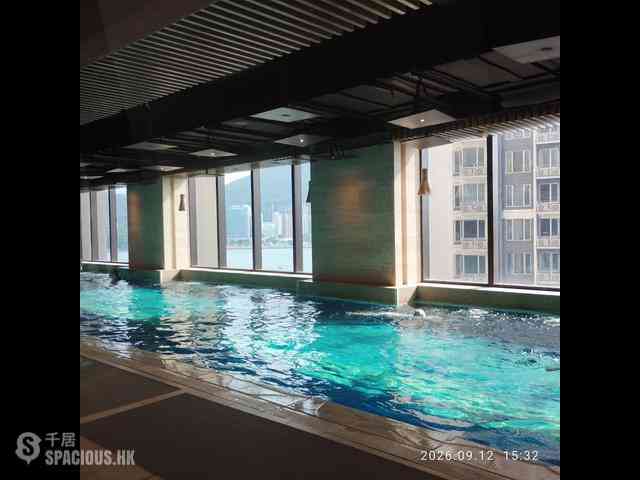 Yau Tong - Peninsula East 03