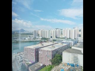 油塘 - Peninsula East 21