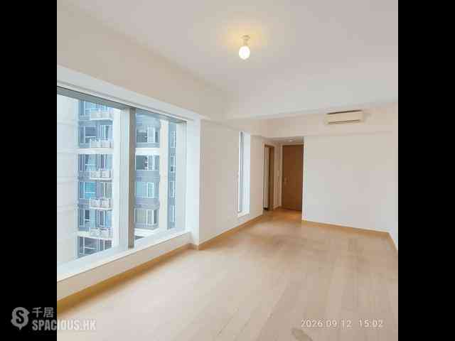 Yau Tong - Peninsula East 12