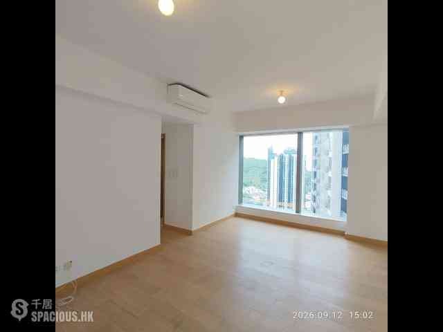 Yau Tong - Peninsula East 10