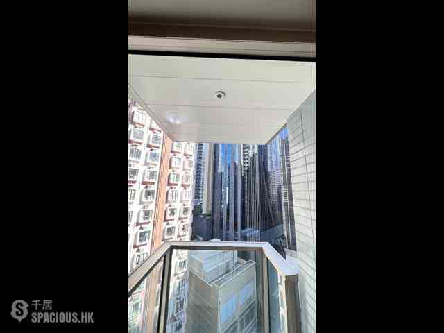 Wan Chai - The Avenue 06