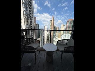Sai Ying Pun - The Queens 03