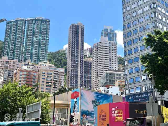 Mid Levels Central - Wealthy Heights 01