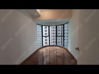 Mid Levels Central - Hillsborough Court 03
