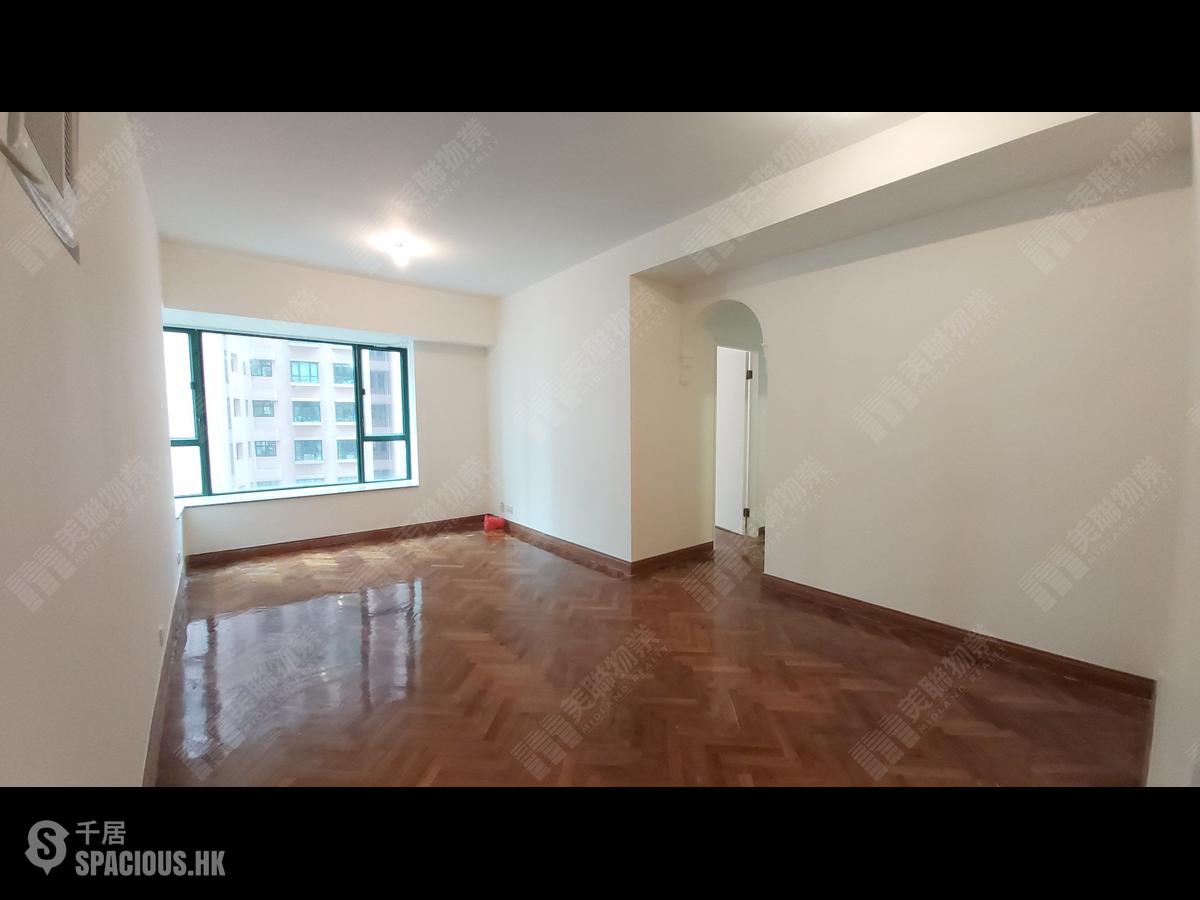 Mid Levels Central - Hillsborough Court 01