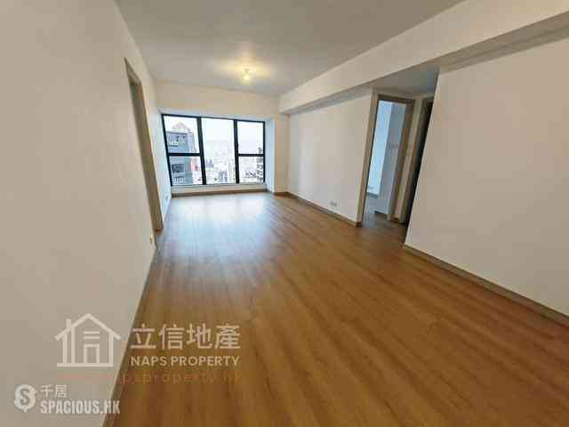 Mid Levels Central - 62B, Robinson Road 01