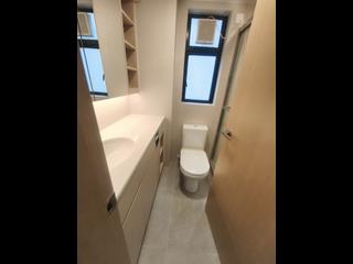 Mid Levels Central - 62B, Robinson Road 05