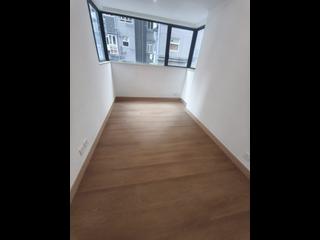 Mid Levels Central - 62B, Robinson Road 08