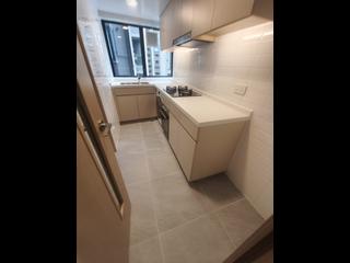 Mid Levels Central - 62B, Robinson Road 14