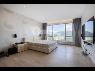 The Peak - Guildford Court 04