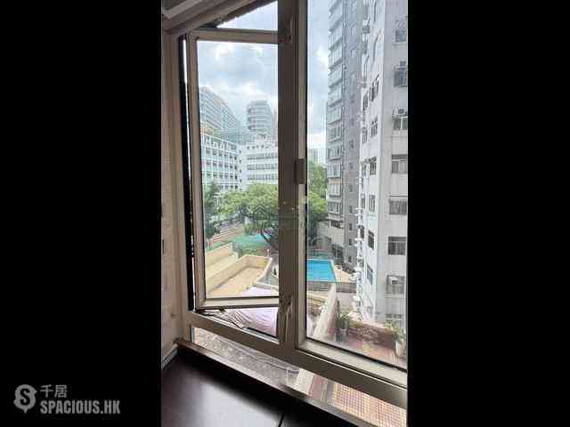 Shek Tong Tsui - Charmview Court 04