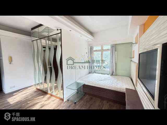 Shek Tong Tsui - Charmview Court 06