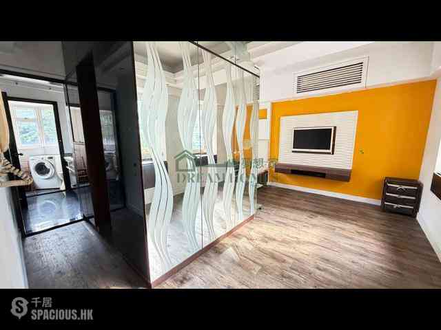 Shek Tong Tsui - Charmview Court 01