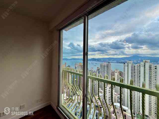 Mid Levels West - Skyview Cliff 16