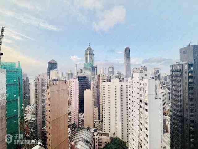 Mid Levels Central - Gramercy 03