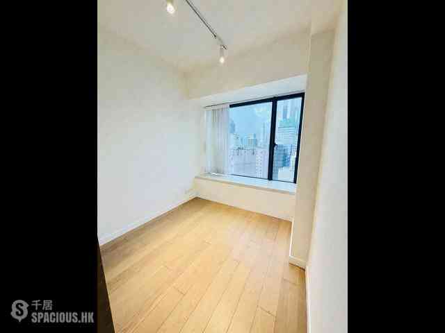Mid Levels Central - Gramercy 05