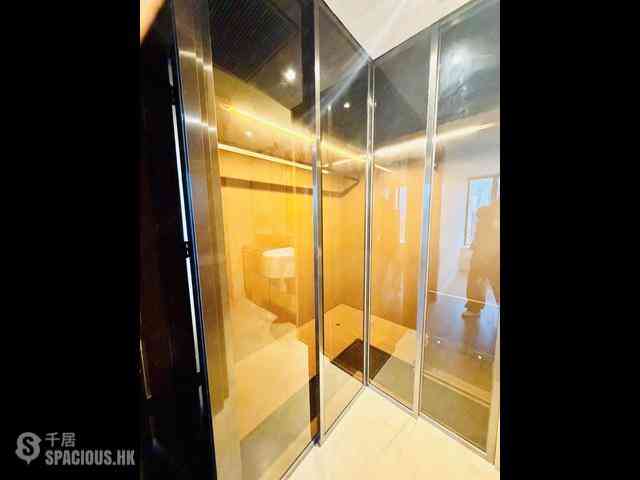 Mid Levels Central - Gramercy 07