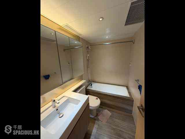 Tung Chung - The Visionary Tower 8 07
