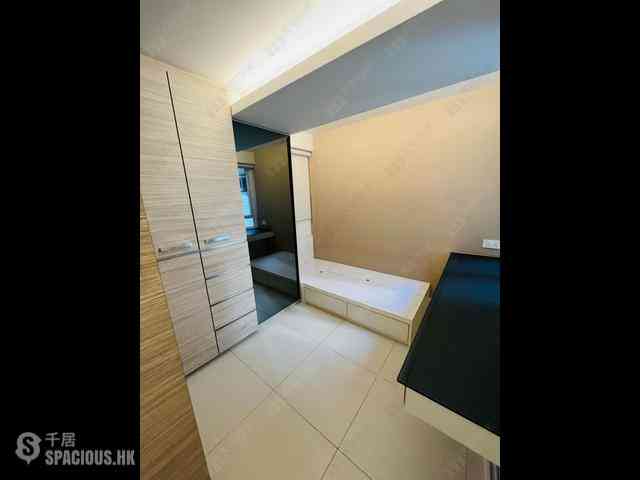 Wan Chai - Phoenix Court 05