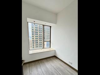 Sai Ying Pun - Island Crest 08