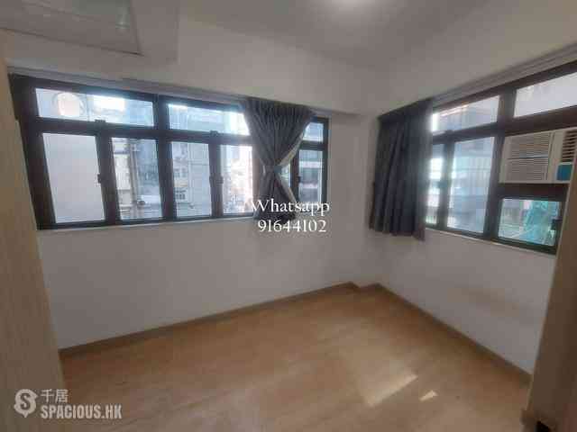 Central - 14, Gage Street 02