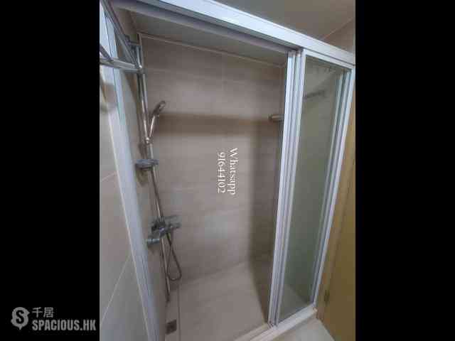 Central - 14, Gage Street 06