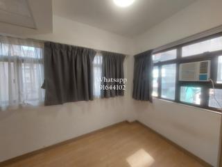 Central - 14, Gage Street 14