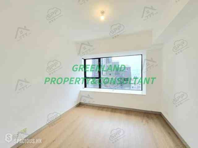 Mid Levels Central - 62B, Robinson Road 04
