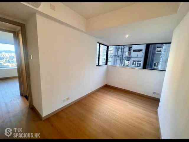 Mid Levels Central - 62B, Robinson Road 11