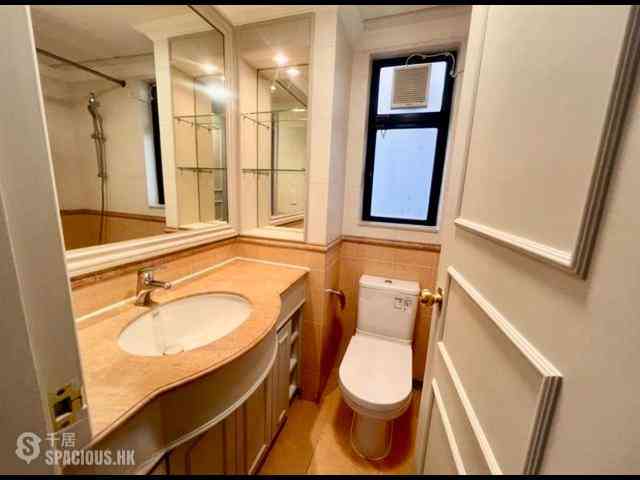 Mid Levels Central - 62B, Robinson Road 12
