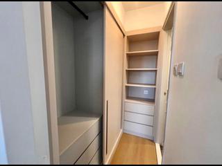 Mid Levels Central - 62B, Robinson Road 15