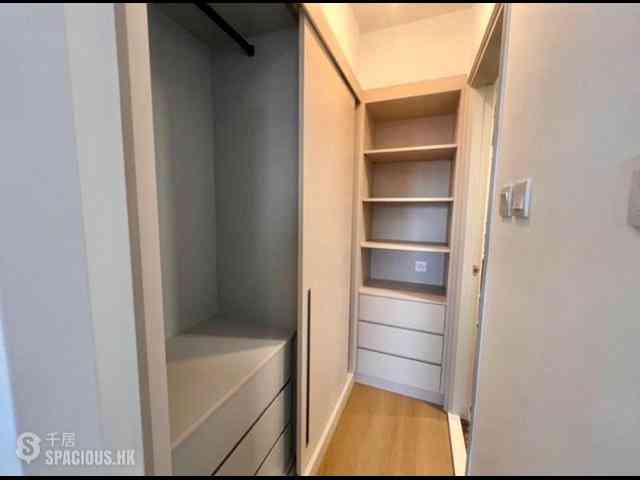 Mid Levels Central - 62B, Robinson Road 15