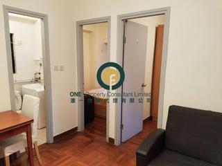 Wan Chai - Tai Yuen Court 02