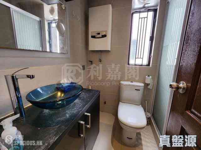 Quarry Bay - Kornhill Block Q 04