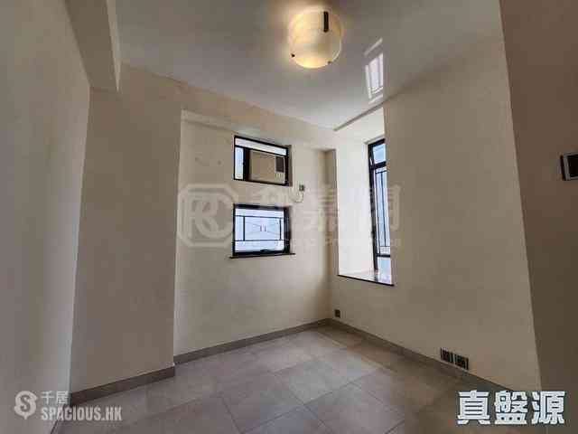 Quarry Bay - Kornhill Block Q 06