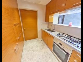 Mid Levels Central - Tavistock II 15