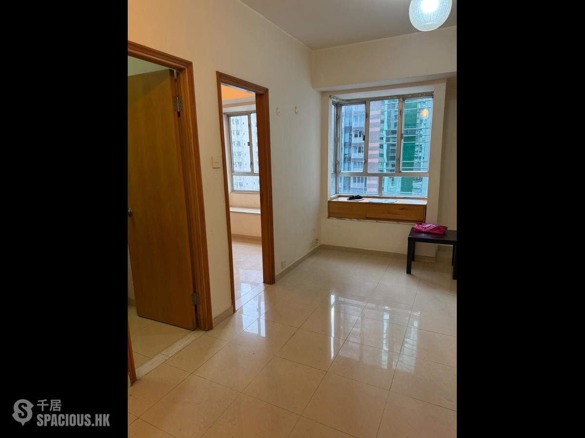 Sai Ying Pun - Po Fung Building 01