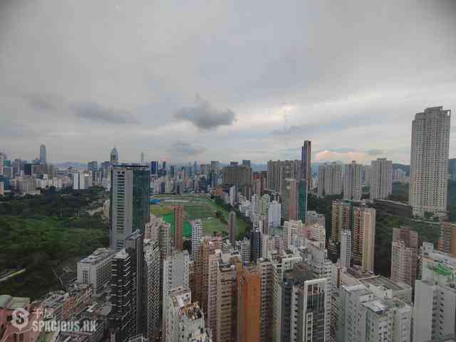 Happy Valley - The Altitude 01