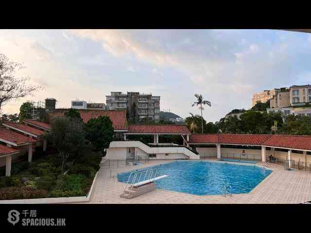 The Peak - Strawberry Hill 16