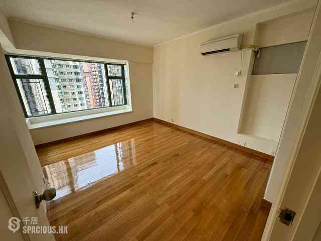 Mid Levels Central - Robinson Place 12