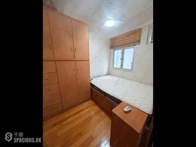 Soho - Kingearn Building 03