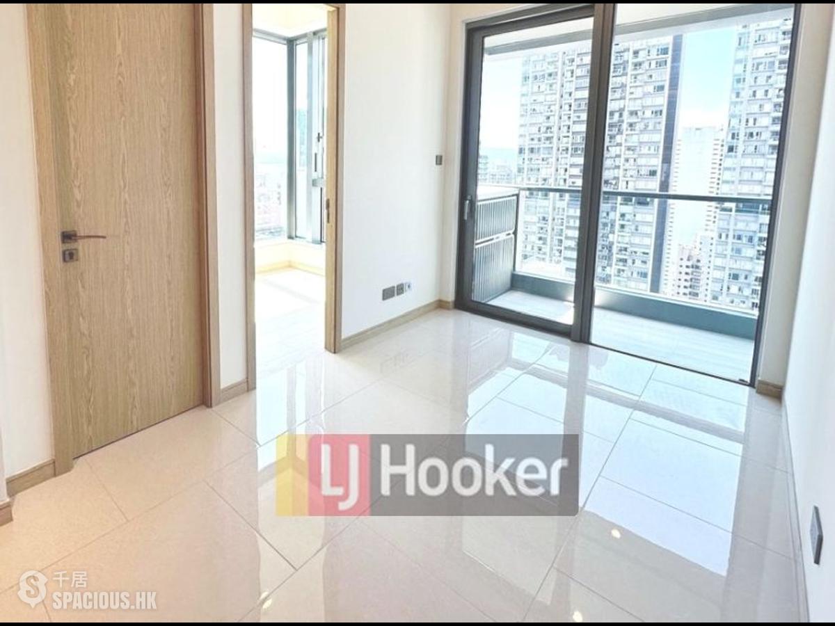 Sai Ying Pun - Upper Manor 01