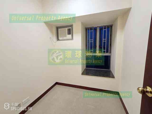 Kennedy Town - The Merton Tower 1 16