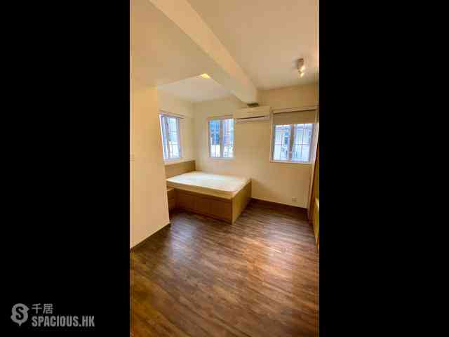 Soho - Chung Hing Court 01