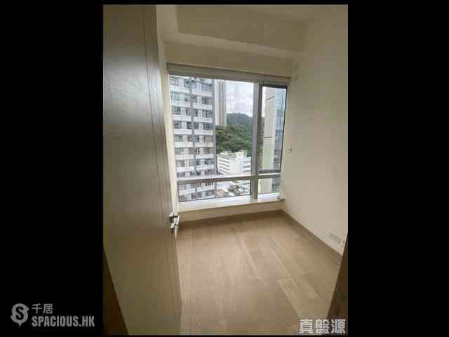 Sai Wan Ho - Island Residence 05