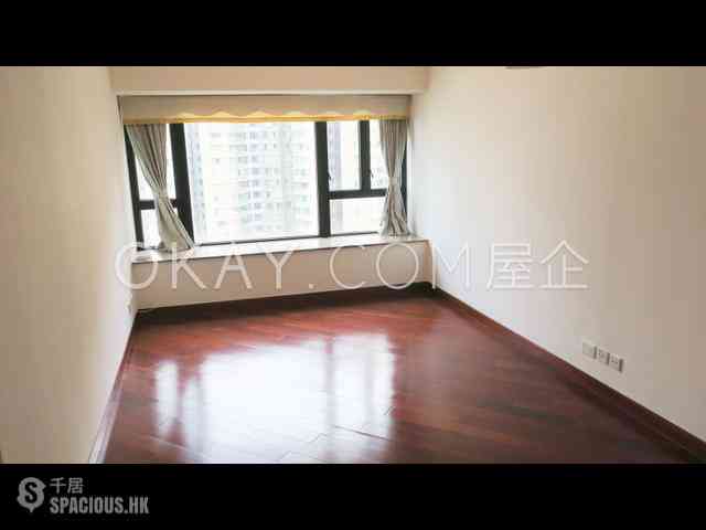 West Kowloon - The Arch 01