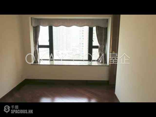 West Kowloon - The Arch 05