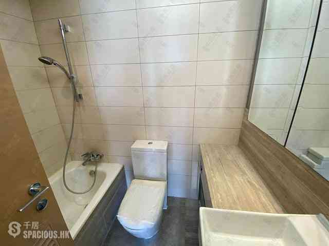 Sai Ying Pun - Island Crest Block 1 12