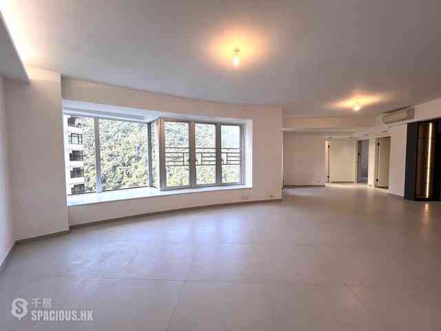 Mid Levels Central - Tregunter Tower 3 01