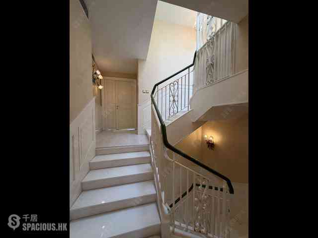 Shouson Hill - Bay Villas 02
